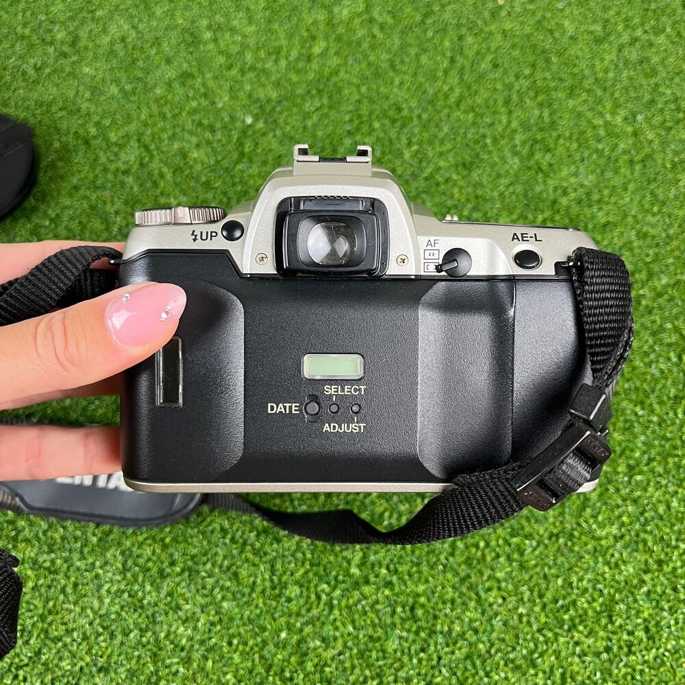 Pentax ZX Series 35mm Film SLR Camera - Picture 5 of 6